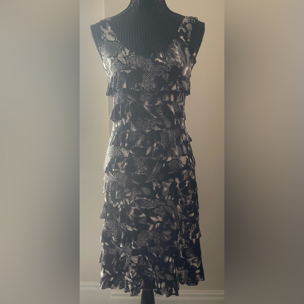 Tango Mango Black & White Ruffled Dress Size Small